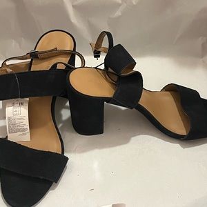 Banana Republic Navy Suede Block Heels Size 9